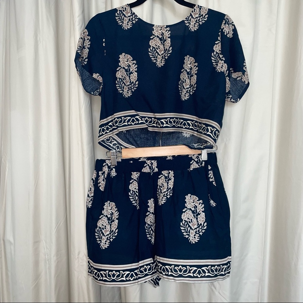 Two-piece set